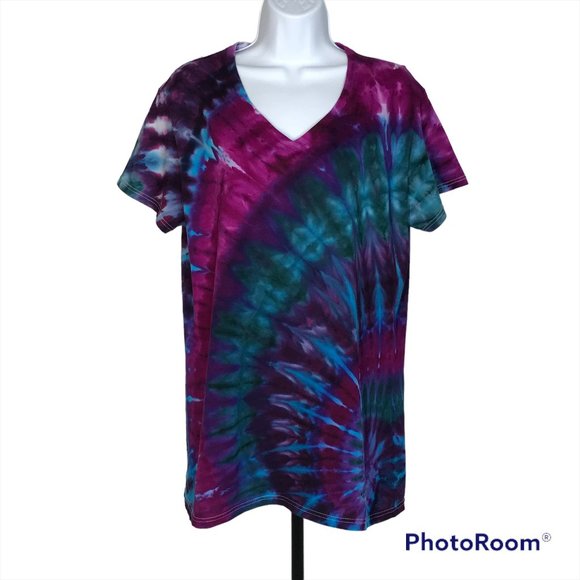 Gildan Tops - Women's Tie-Dye S/S V-Neck T-Shirt | X-Large